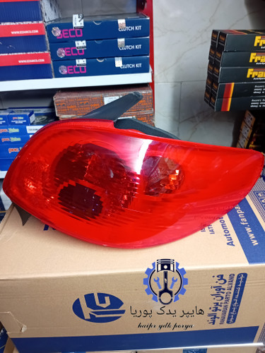چراغ خطر عقب پژو ۲۰۶هاچ بک راست فن آوران اصل شرکتی