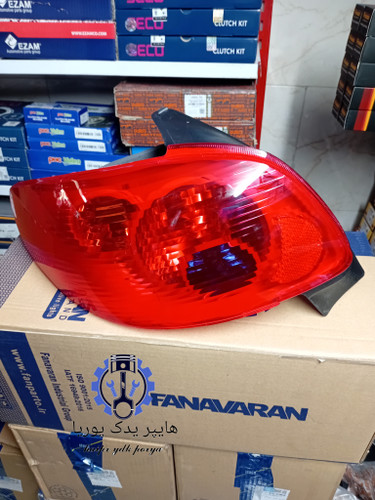 چراغ خطر عقب پژو ۲۰۶هاچ بک چپ فن آوران اصل شرکتی