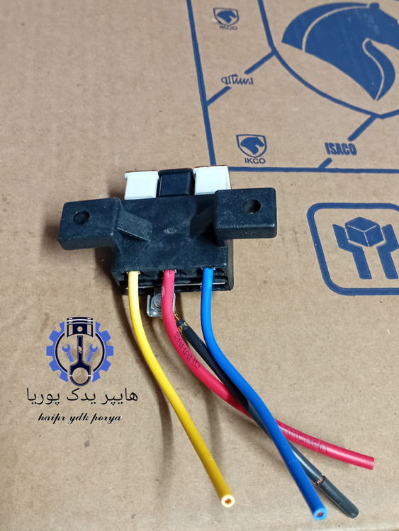 جعبه فیوز پراید ۱۳۱،۱۳۲،۱۴۱،۱۵۱،صبا، با فیوز کامل شرکتی اصل(سبلان)